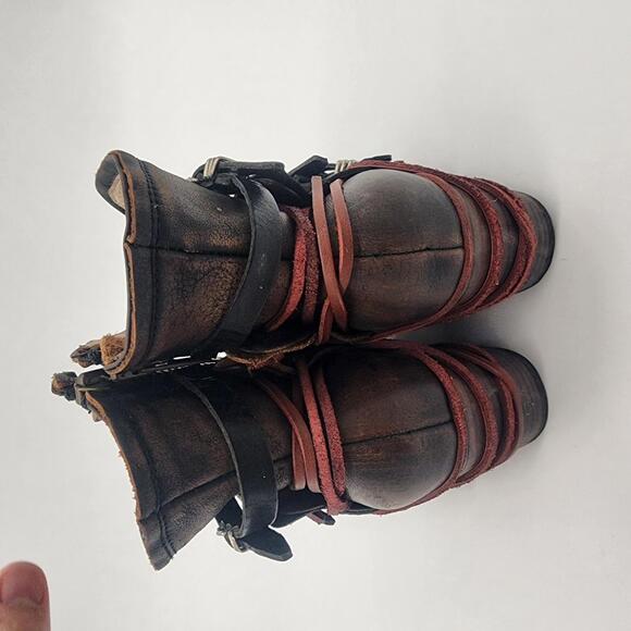 Flawless Freebird by Steven Black Crue worn twice no creases beautiful 9 - Picture 2 of 8